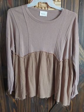 ANDREE BY UNIT Taupe Layered Peasant Top